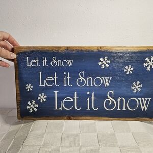 Blue Wooden 'Let it Snow' Sign